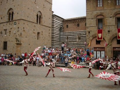 Volterra e Villaggio Natale di Andrea Bocelli Tour (da Pisa) - immagine 5
